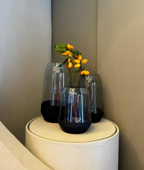 vase - Image 2
