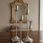 A luxurious gold candle - Image 3