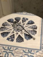 A sleek and practical - Image 2