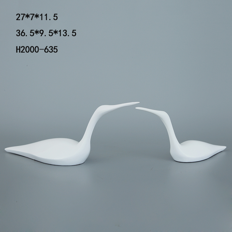 s A modern decorative sculpture - Image 1