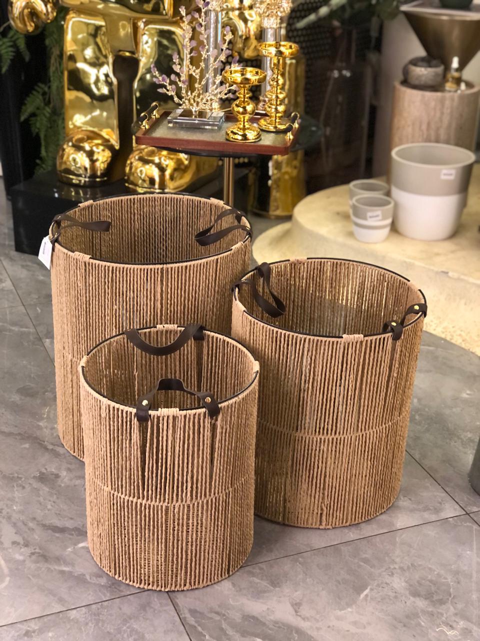 84277 BASKET FEATURE - Image 1